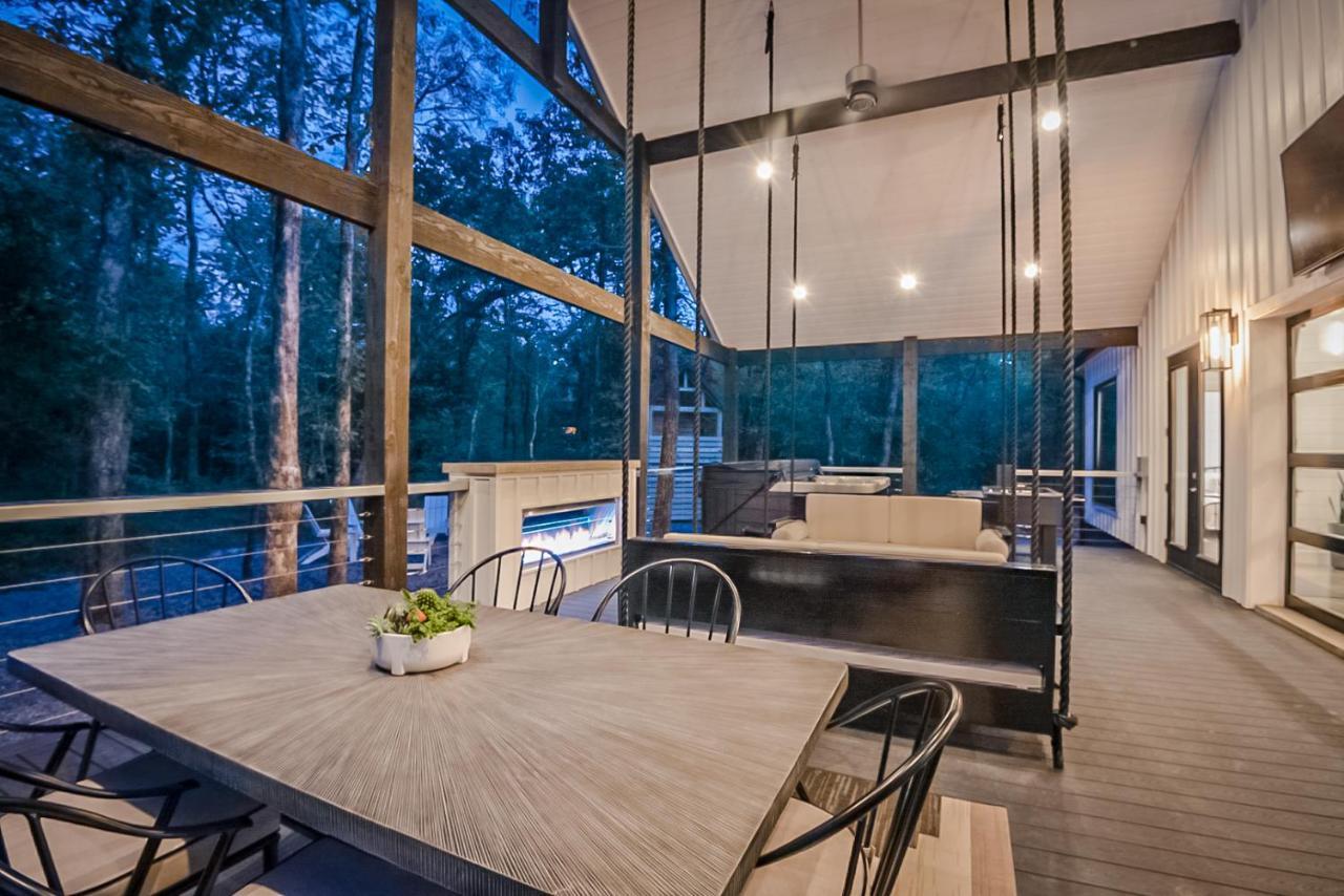 "The Barndo" 4Br Luxury Cabin, Hot Tub, Fire Pit, Bunks, Arcades, Playhouse! Броукън Боу Екстериор снимка