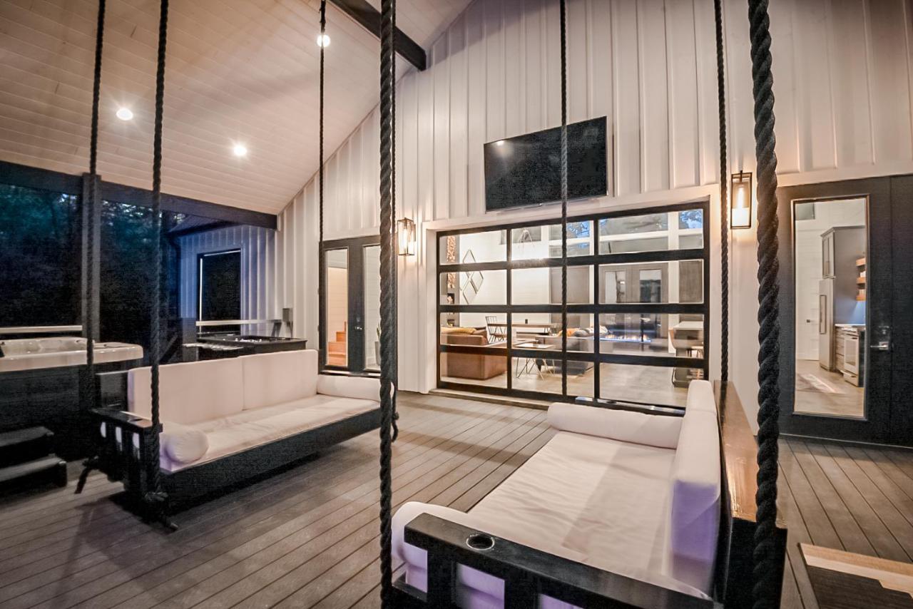 "The Barndo" 4Br Luxury Cabin, Hot Tub, Fire Pit, Bunks, Arcades, Playhouse! Броукън Боу Екстериор снимка