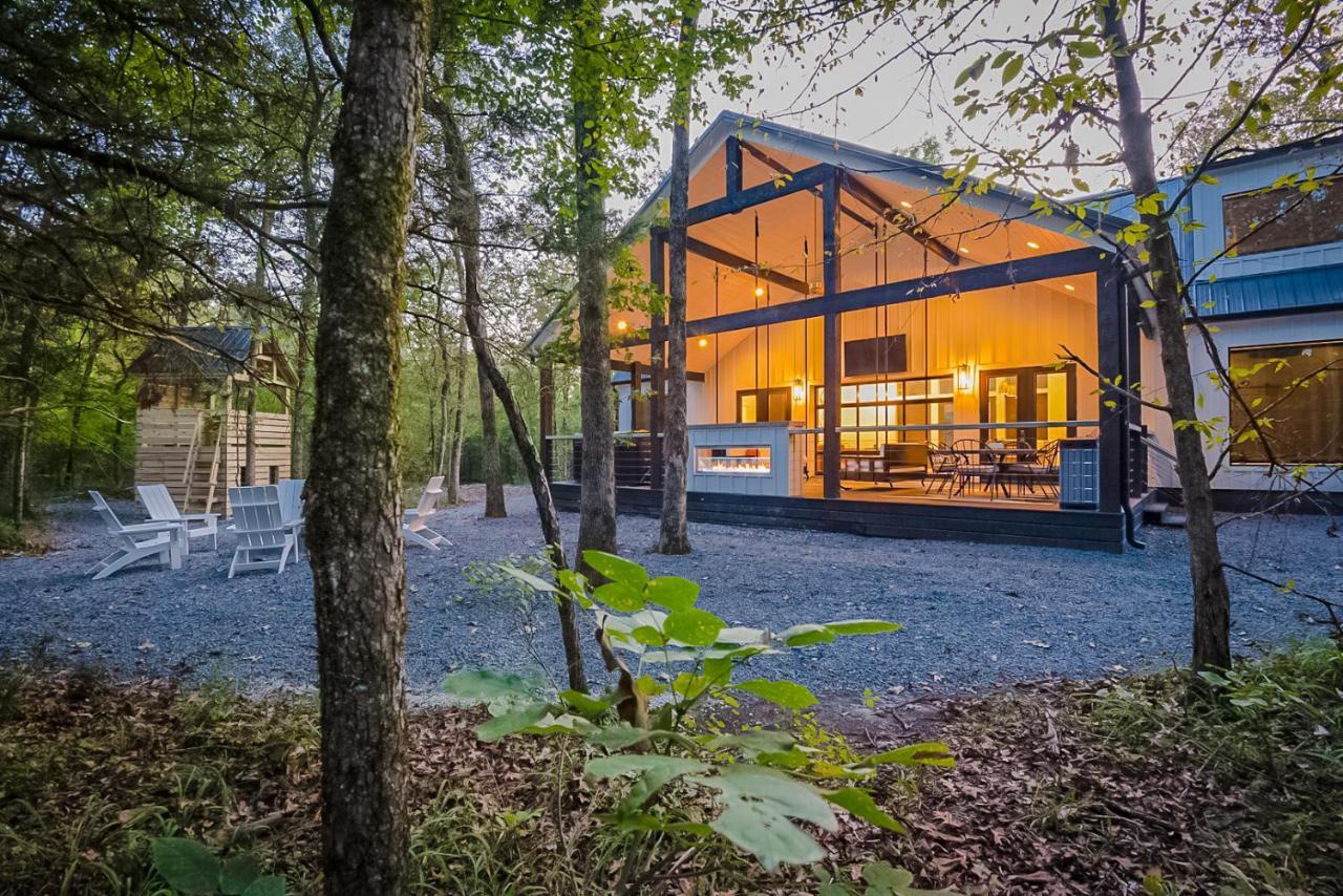 "The Barndo" 4Br Luxury Cabin, Hot Tub, Fire Pit, Bunks, Arcades, Playhouse! Броукън Боу Екстериор снимка